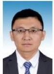 李栋